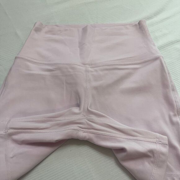 Lululemon Align High Rise Pink 6” Shorts Size 6 - Picture 2 of 9